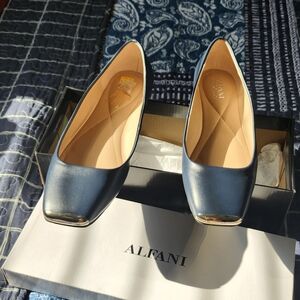 Alfani Women's Metallic Blue Flats